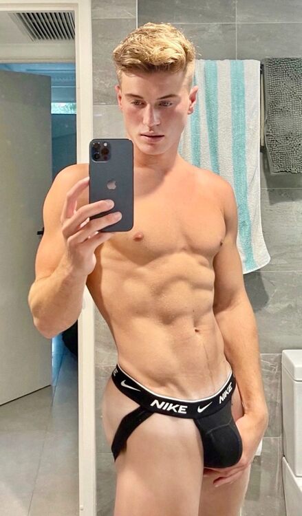 xxxjock&blond.jpg