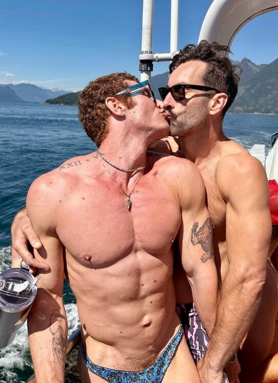xxxkiss smooch2.jpg