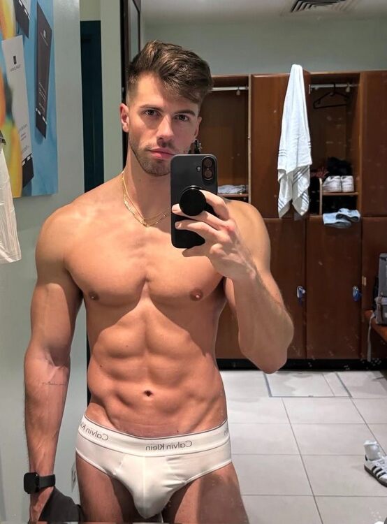 xxxmirror calvin2.jpg