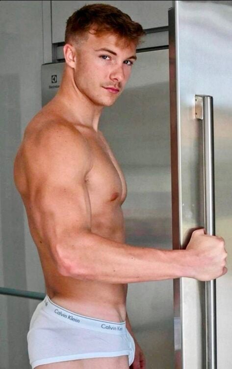 xxxnextdoorfridge.jpg