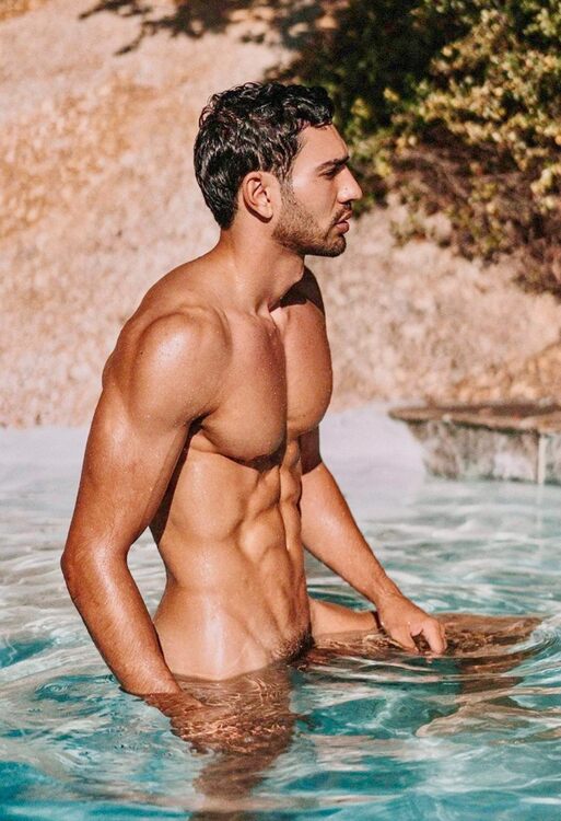 xxxpoolwade.jpg