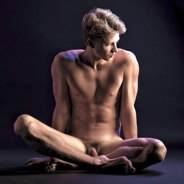 xxxsonblondish.jpg