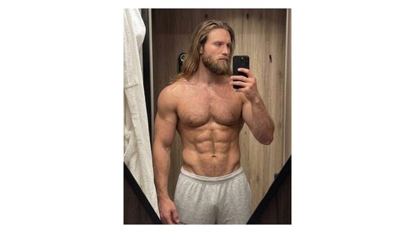 Hairy chest.jpg