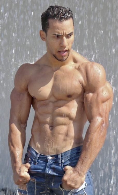 xxxarms&jeans.JPG