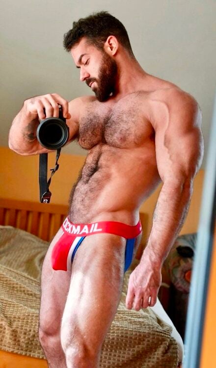 xxxbeardcamera.jpg