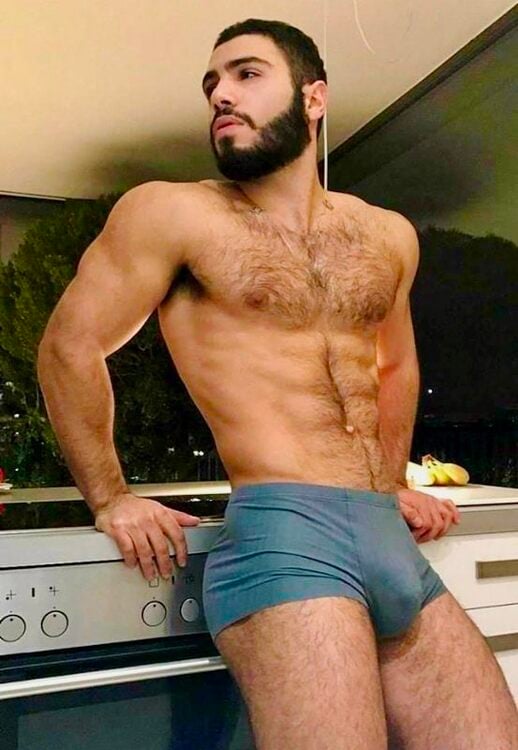 xxxbeardedhairy.jpg