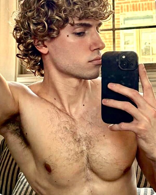 xxxcurls&phone.JPG