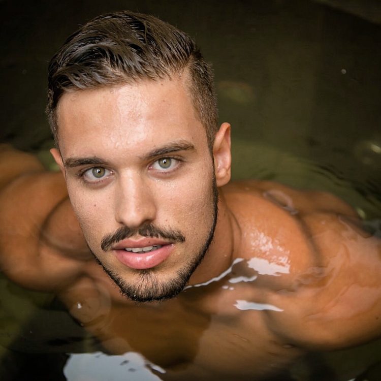 xxxeyspool.PNG