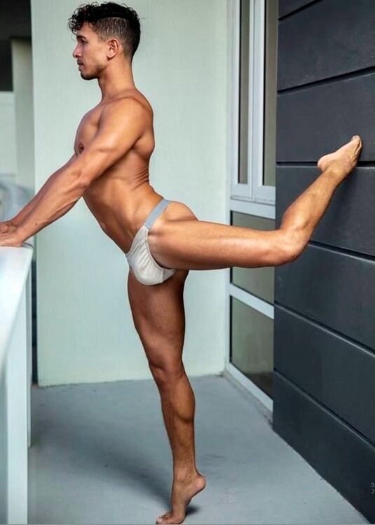 xxxflexiblestud.jpg