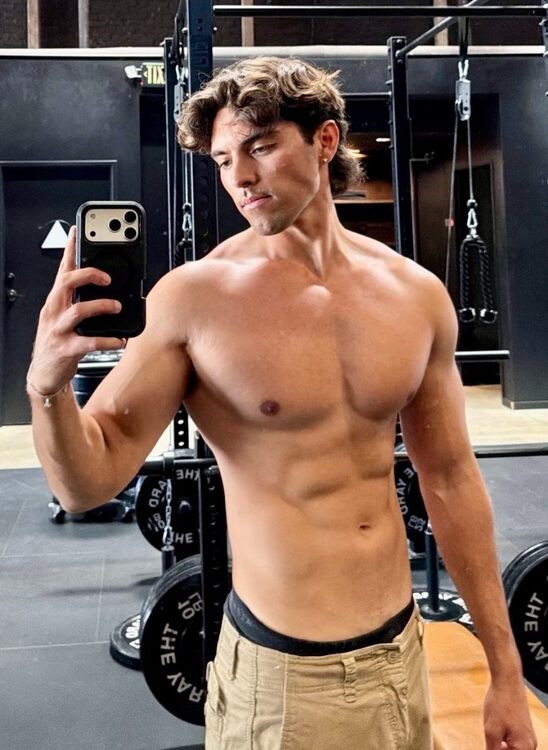 xxxgymhandsome.jpg