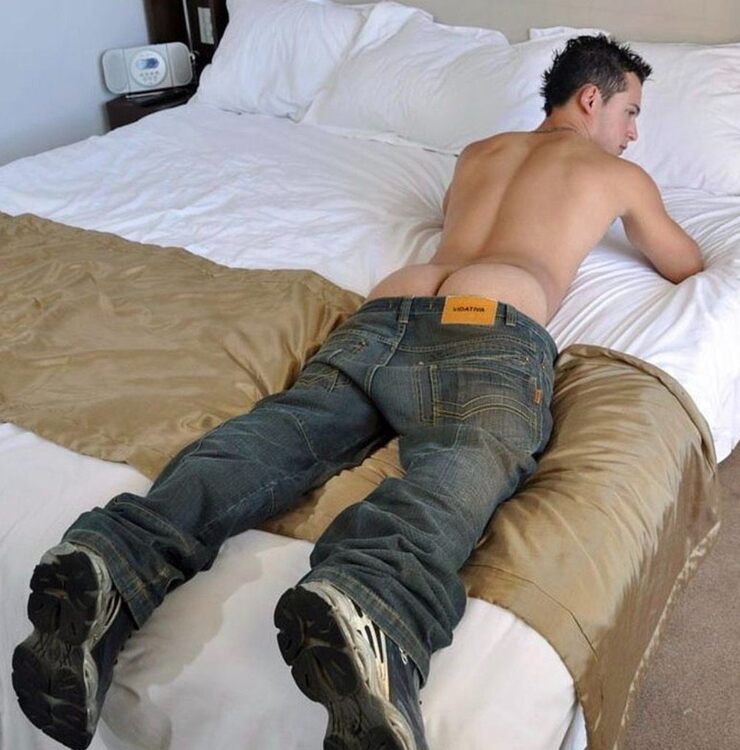 xxxjeansbutt2.jpg