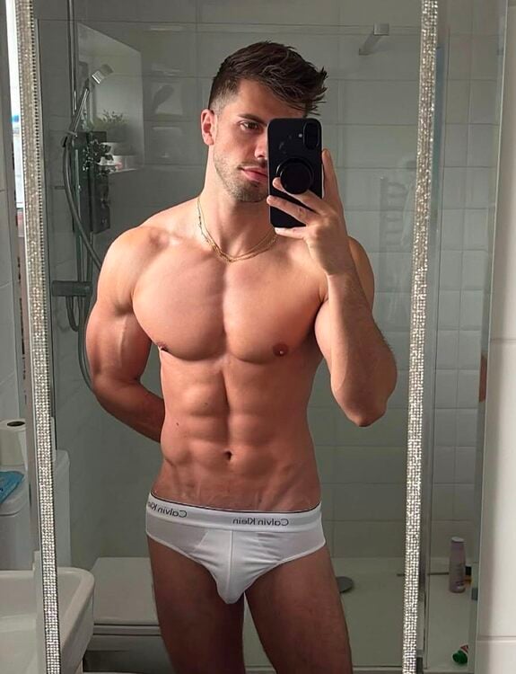 xxxmirror calvin.jpg