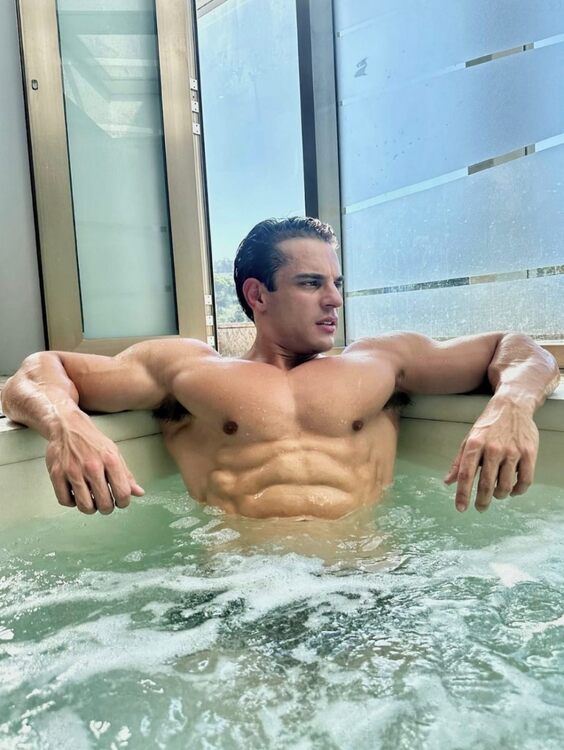 xxxpoolpecs.jpg