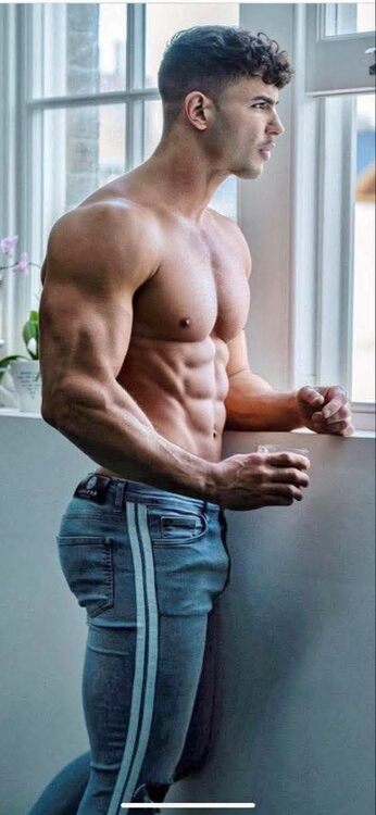 xxxroomstud.jpg