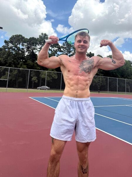 small.HPxr0EWWMAI25IZ.jpg.61bef646fcc1a4