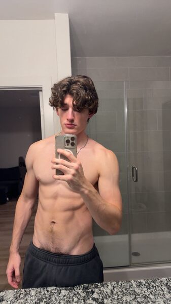 small.HQ0g0zFWAAAGytO.jpg.8896f6effdf528