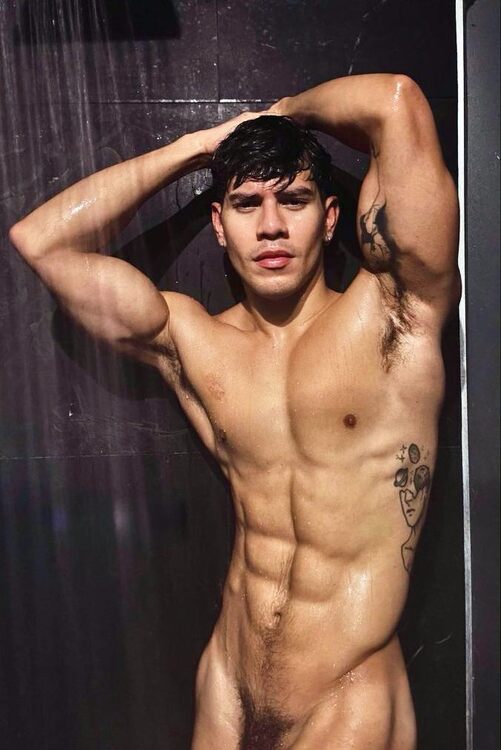 xxxarmpitsmodel.jpg
