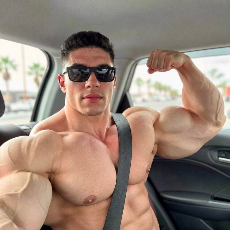 xxxarmsglasses.jpg