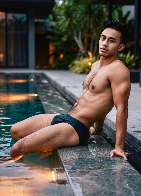 xxxasianpoolboy.jpg