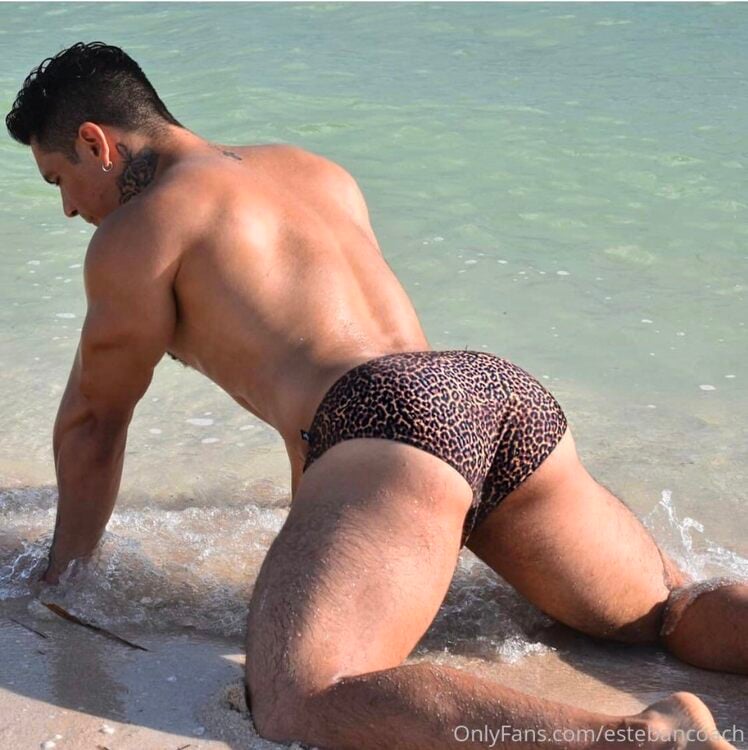 xxxbendoverbeach1.jpg