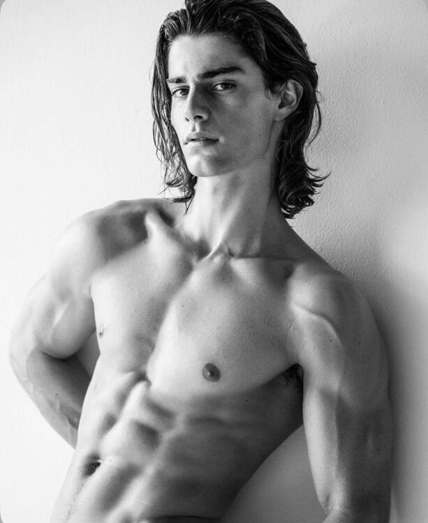 xxxlonghairb&w.jpg