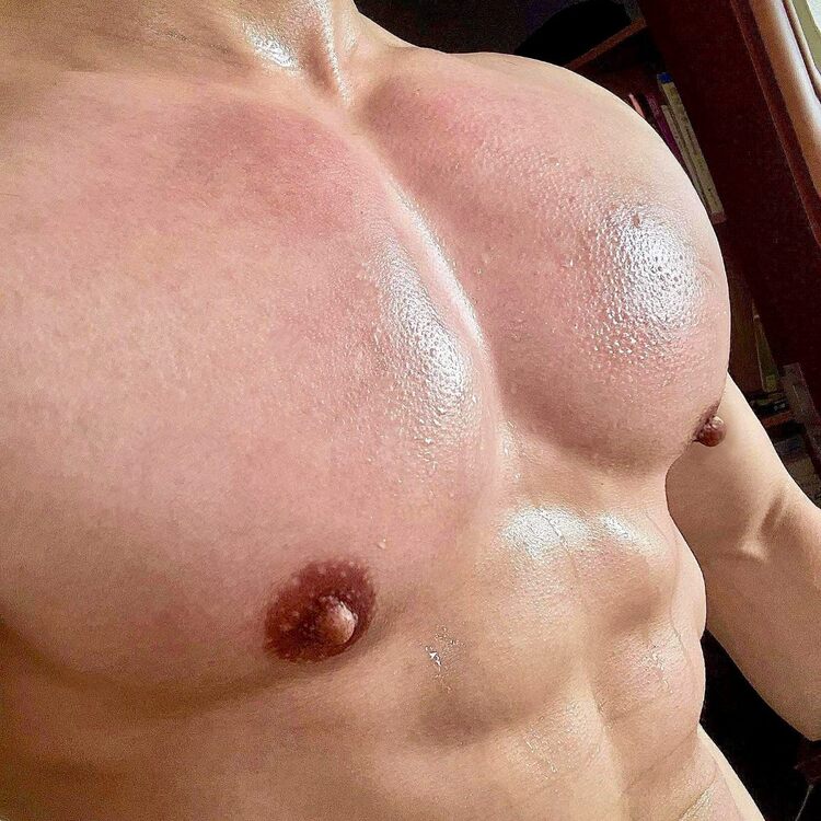 xxxnipplesclose.jpg