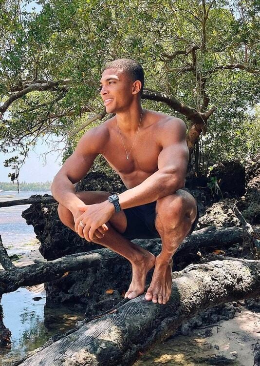 xxxoutdoors black.jpg