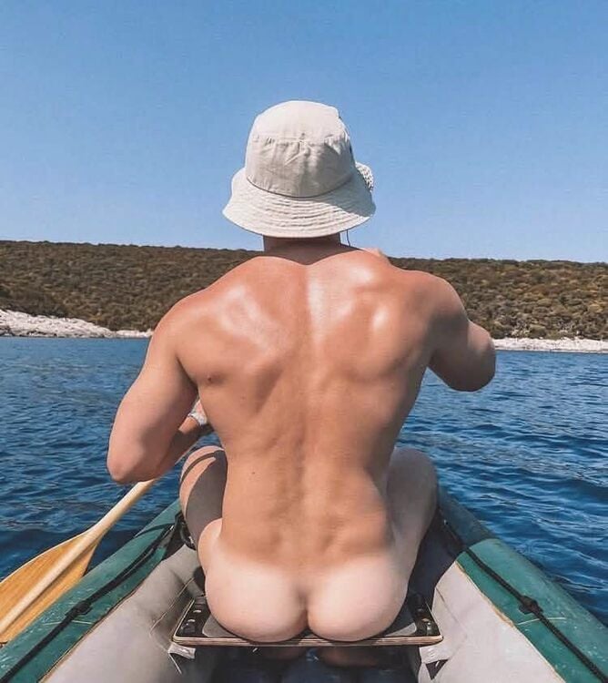 xxxoutdoorscanoew.JPG