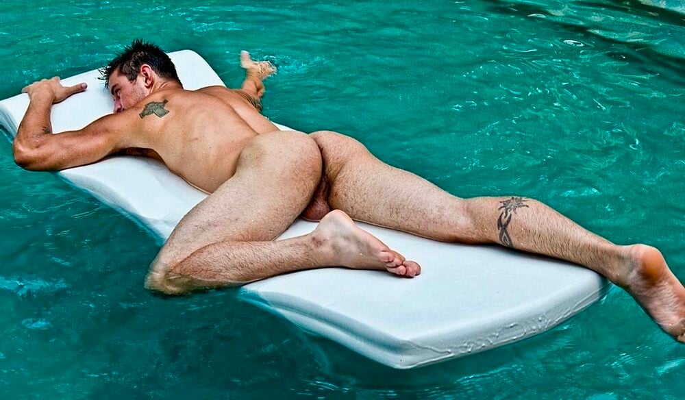 xxxpoolboyfloat.jpg