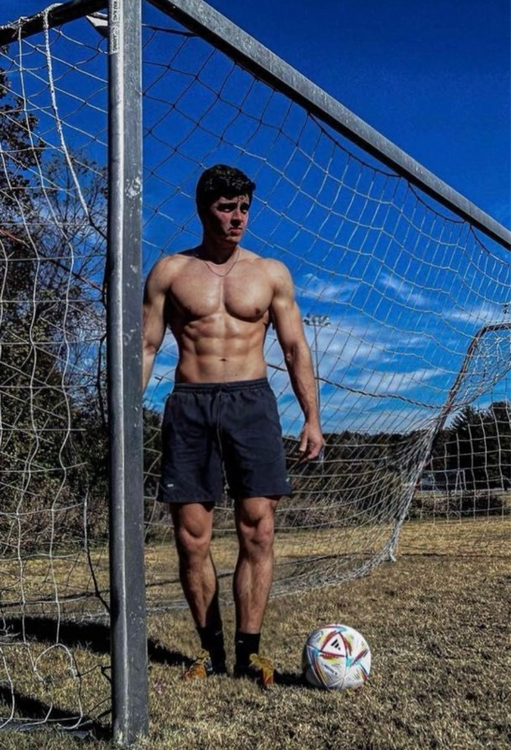 Screenshot_20260905-104245.Grindr.png