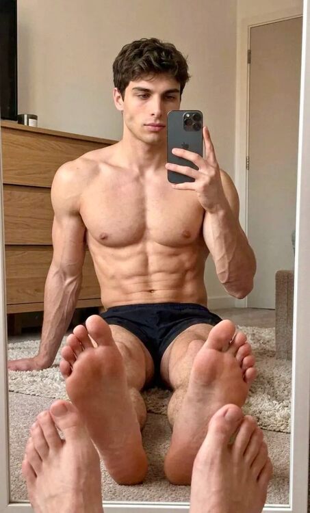 xxxfeetmirror.jpg
