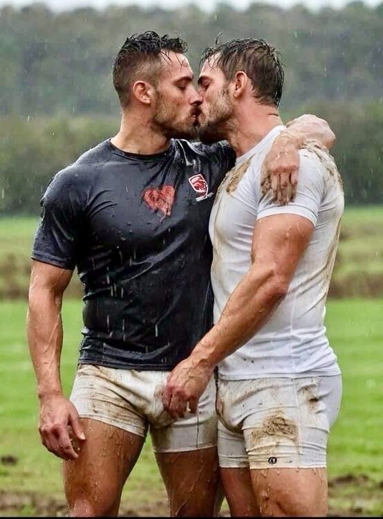 xxxkissrugby.jpg