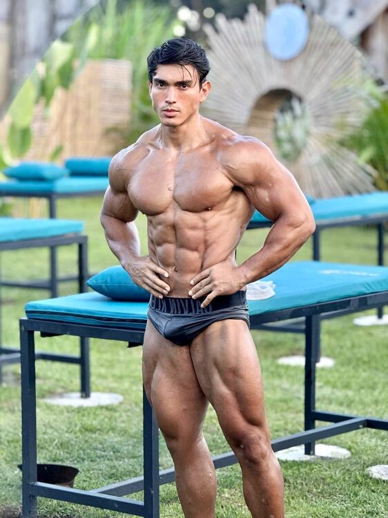 xxxperfectstud.jpg