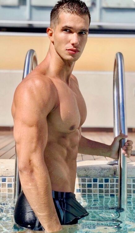 xxxpoolboys v.jpg