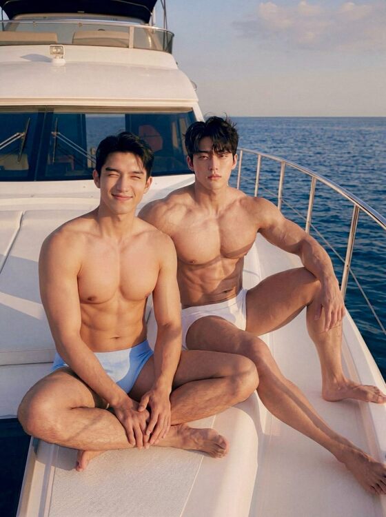 xxxyachtingasian.jpg