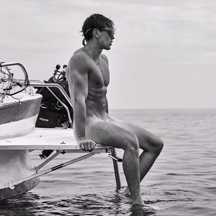 xxxyachtingb&w.jpg