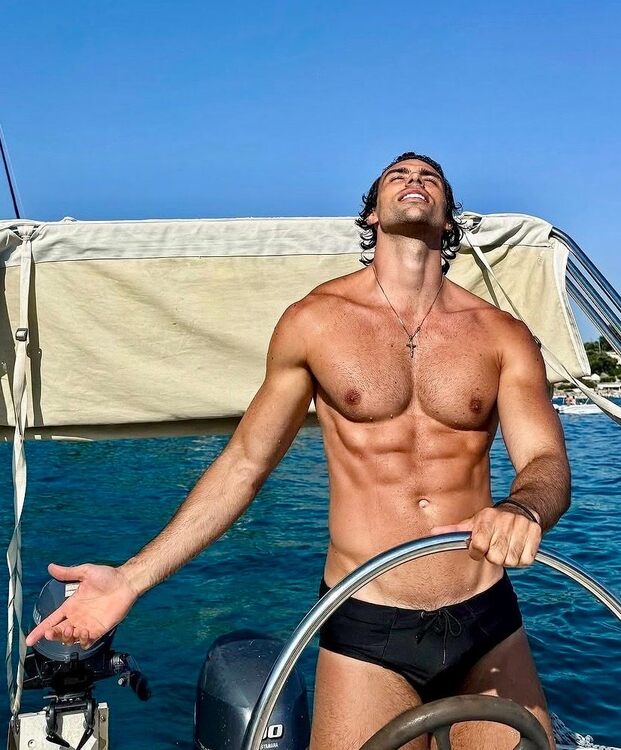 xxxyachtinglatino.jpg